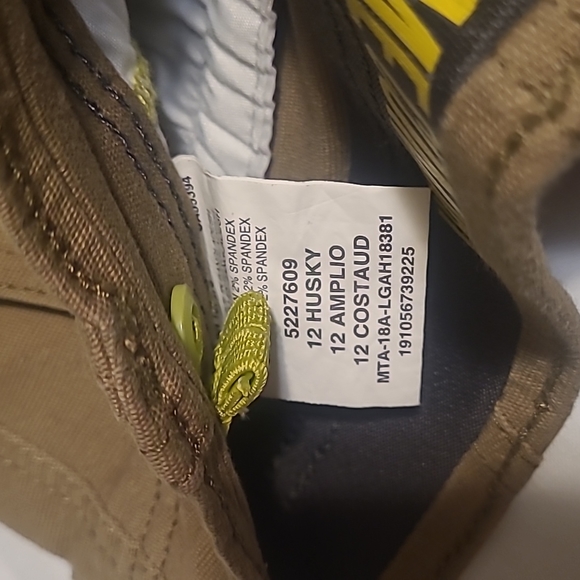 Boys khaki cargo shorts - Picture 4 of 4